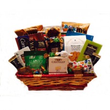 1 Basket Chocolates, Cookies, Jelly and more Assortment Foods w/ Bunny